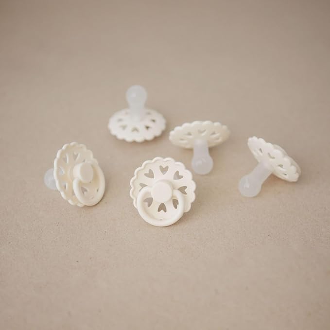 FRIGG Natural Rubber Baby Pacifier 4-Pack Snowflake Dream | Made in Denmark | - Image 6