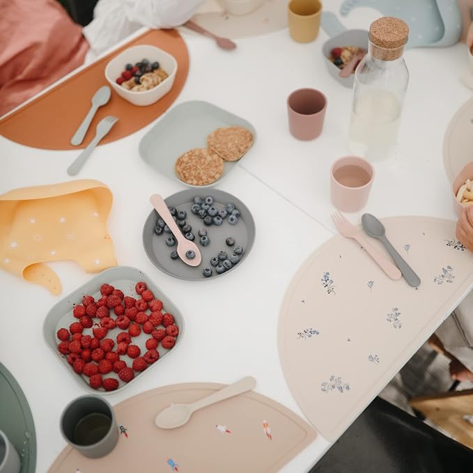 mushie Square Dinnerware Plates - Image 6
