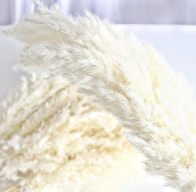 35-inch Tall White Pampas Grass Bouquet Decor - Image 4