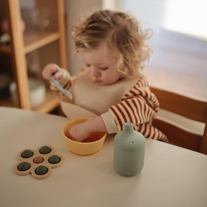 mushie 100% Silicone Baby Sippy Cup | 6 Months+ - Image 3
