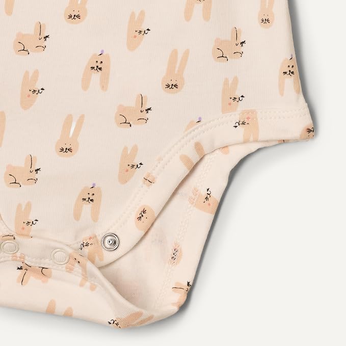Amazon Essentials x Sofia Grainge Unisex Babies' Long Sleeve Crew Neck Bodysuit - Image 3