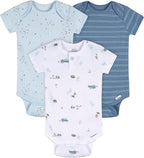 Gerber unisex-baby 9-piece Baby Gift Set - Image 2